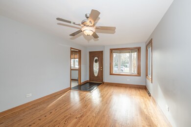 9822 Montrose Ave, Schiller Park, IL 60176 - photo 6