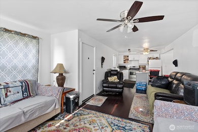 1411 47th Ave E, Fife, WA 98424 - photo 7