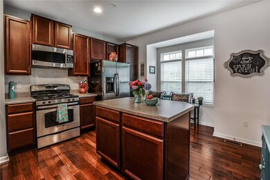 Upgraded cabinets, stainless steal appliances, bac