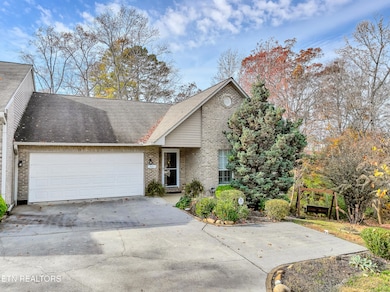 921 Mercer Dr, Maryville, TN 37801 - photo 2