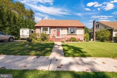 341 Roosevelt Ave, Reading, PA 19605 - photo 2