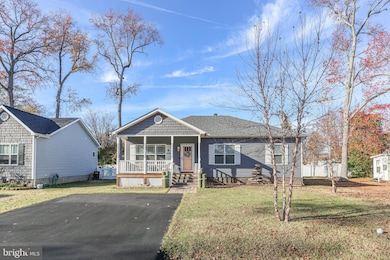 21 10th St, Colonial Beach, VA 22443 - photo 4