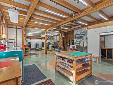8745 Evanston Ave N, Seattle, WA 98103 - photo 4