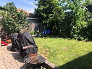 108 Narragansett St, Cranston, RI 02905 - photo 6