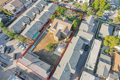 1048 E 5th St, Long Beach, CA 90802 - photo 4