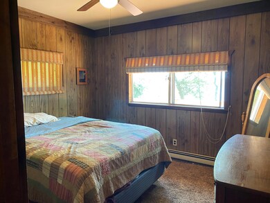 S-503 main bedroom a