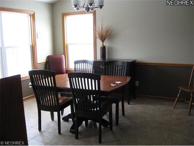 This photo doesn't show it, but this dinette is lo