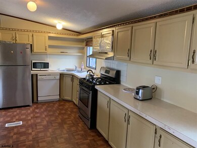 21 Defeo Ln, Somers Point, NJ 08244 - photo 4