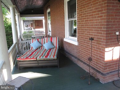 609 Derstine Ave, Lansdale, PA 19446 - photo 2