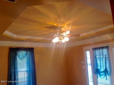 8500 Aspen Glen Way unit 8500, Louisville, KY 40228 - photo 3