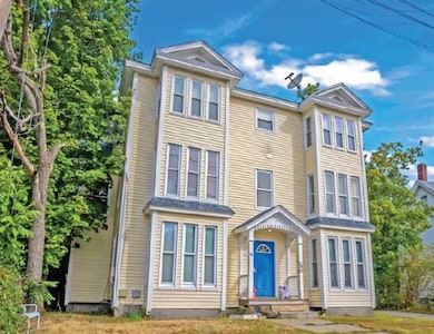 41 Grove St, Farmington, NH 03835 - photo 2