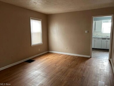 3915 Gary Ave, Lorain, OH 44055 - photo 3