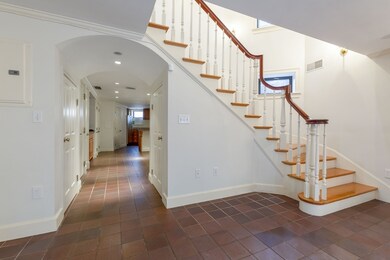 21 Charter St unit 102, Boston, MA 02113 - photo 2