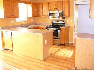 4304 Jeffers Dr, New Albany, IN 47150 - photo 5