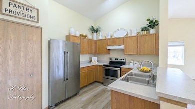 1431 Silverstone Dr unit 1416, Carpentersville, IL 60110 - photo 5