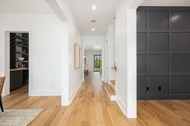 1211 Overhill St, Houston, TX 77018 - photo 5