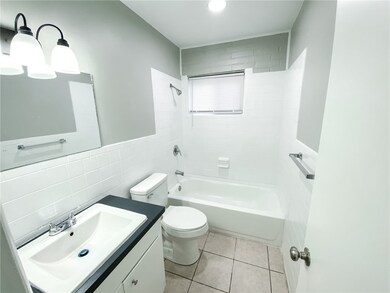 702 W Oak St unit 4A, Rogers, AR 72756 - photo 6