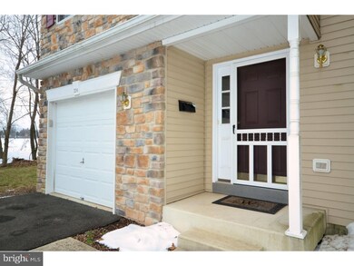 224 E Mount Vernon St, Lansdale, PA 19446 - photo 3