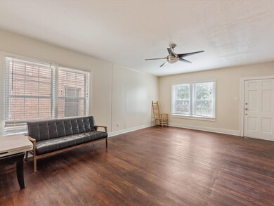1845 Colquitt St unit 3, Houston, TX 77098 - photo 4