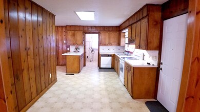 33 Buckley Rd, Laurel, MS 39443 - photo 7