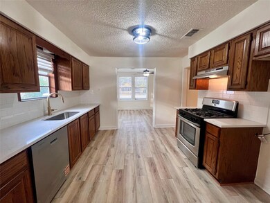 307 W Gibson, Thorndale, TX 76577 - photo 4