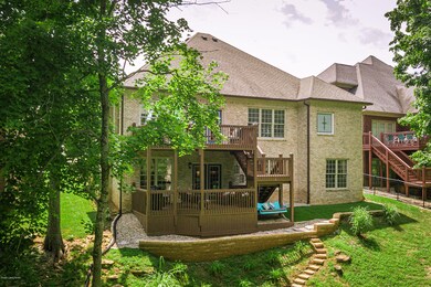 11116 Radleigh Ln, Louisville, KY 40291 - photo 2