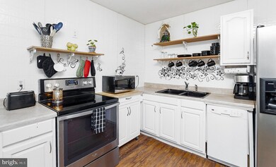 105 Sugar Creek Ct, Stephens City, VA 22655 - photo 5