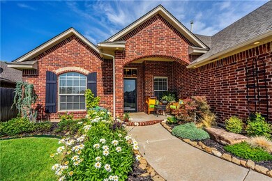 1117 Jacob Dr, Moore, OK 73160 - photo 4