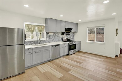 971 E 10600 S, Sandy, UT 84094 - photo 4