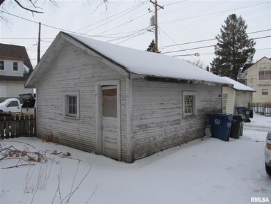 626 E 15th St, Davenport, IA 52803 - photo 3