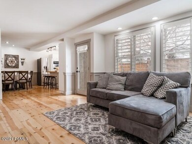 2149 E Oak Leaf Way, Sandy, UT 84092 - photo 6