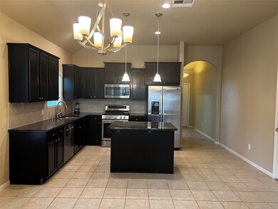 330 Kendall Crest Dr, Alvin, TX 77511 - photo 3