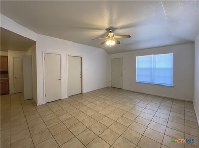 404 Primrose Dr unit A, Copperas Cove, TX 76522 - photo 5