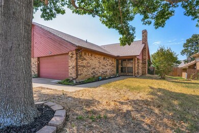 316 Mountain View Ct, Bedford, TX 76021 - photo 2