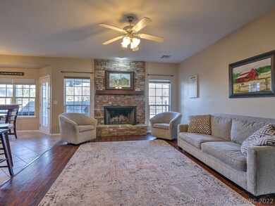 1728 W Charleston St, Broken Arrow, OK 74011 - photo 7