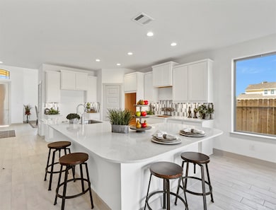 1547 Harvest Vine Ct, Friendswood, TX 77546 - photo 6