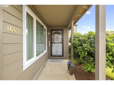 1609 N Johnson Dr, Newberg, OR 97132 - photo 4