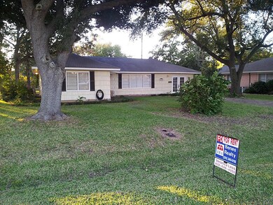 1032 Horace Mann Ave, Rosenberg, TX 77471 - photo 3