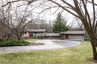 005-Front_View-3730294-medium
