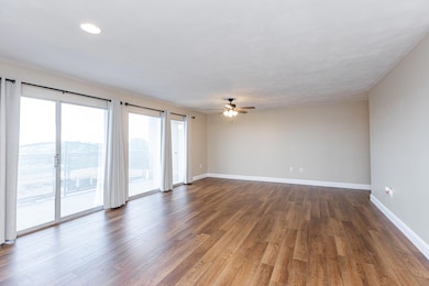 Continental Towers unit 701, Lexington, KY 40503 - photo 5