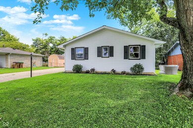 2011 Timbercrest Dr, Columbus, IN 47203 - photo 4