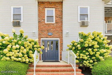 65 Whitefield Ave Neptune-small-025-004-