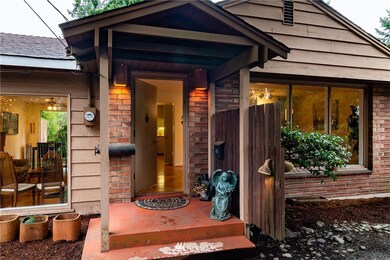 8846 SE 40th St, Mercer Island, WA 98040 - photo 2