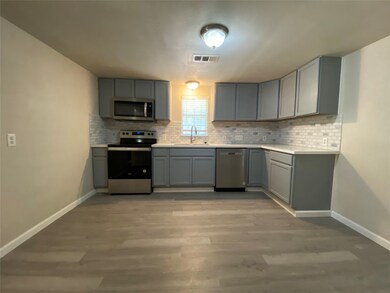 26151 Hardin Store Rd, Magnolia, TX 77354 - photo 3