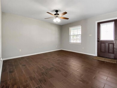 1025 W Oak St, Weatherford, TX 76086 - photo 5