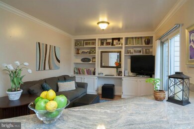 6878 Mclean Province Cir, Falls Church, VA 22043 - photo 6