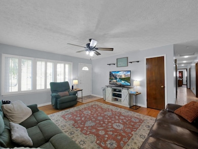 331 Tarlton Rd, Circleville, OH 43113 - photo 4