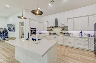 35925 N 30th Dr-7