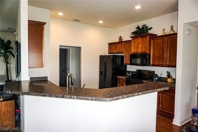 48 Wilmington Pkwy, Cape Coral, FL 33993 - photo 5