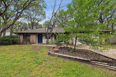107 Camelot Dr, Weatherford, TX 76086 - photo 2